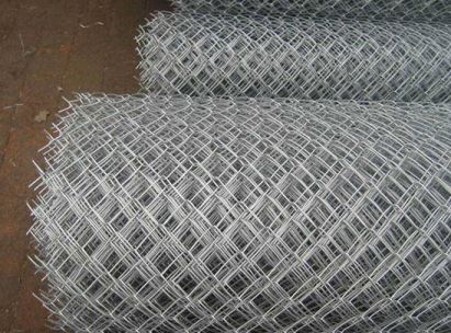 導致沖孔網板材打卷變形的原因有哪些 導致沖孔網板材打卷變形的原因有哪些